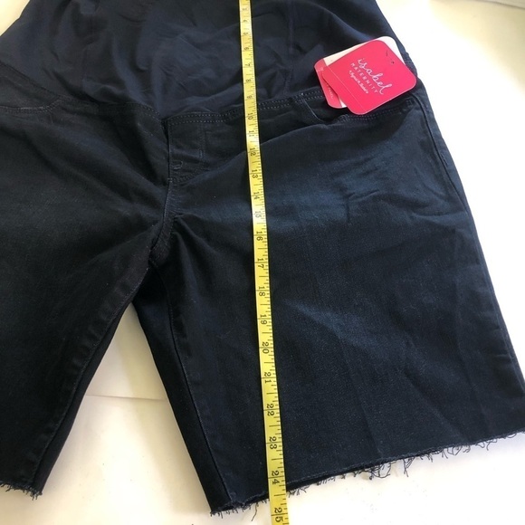 Ingrid & Isabel Maternity Black Crossover Panel Raw Hem Bermuda Jean Shorts 14 - Picture 12 of 16